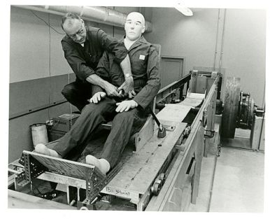 Seatbelt_testing_apparatus