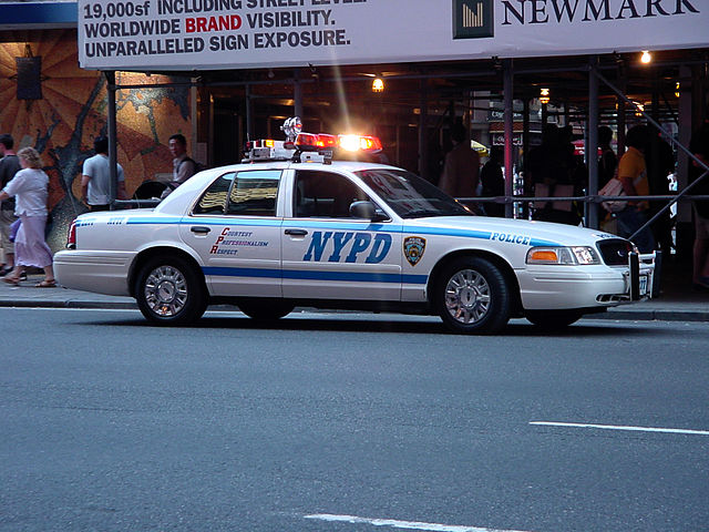 640px-New_york_police_department_car